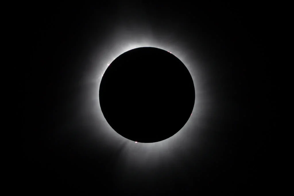 Artemis ii begins return to earth after swinging around moon’s far side2