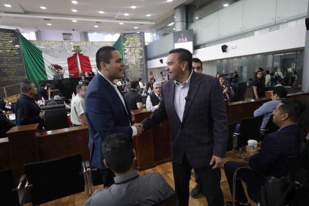Respaldan diputados locales al alcalde cruz pérez cuéllar en el congreso del estado