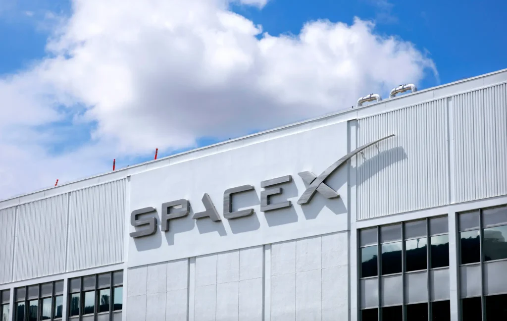 Spacex strikes deal with cursor for $60 billion