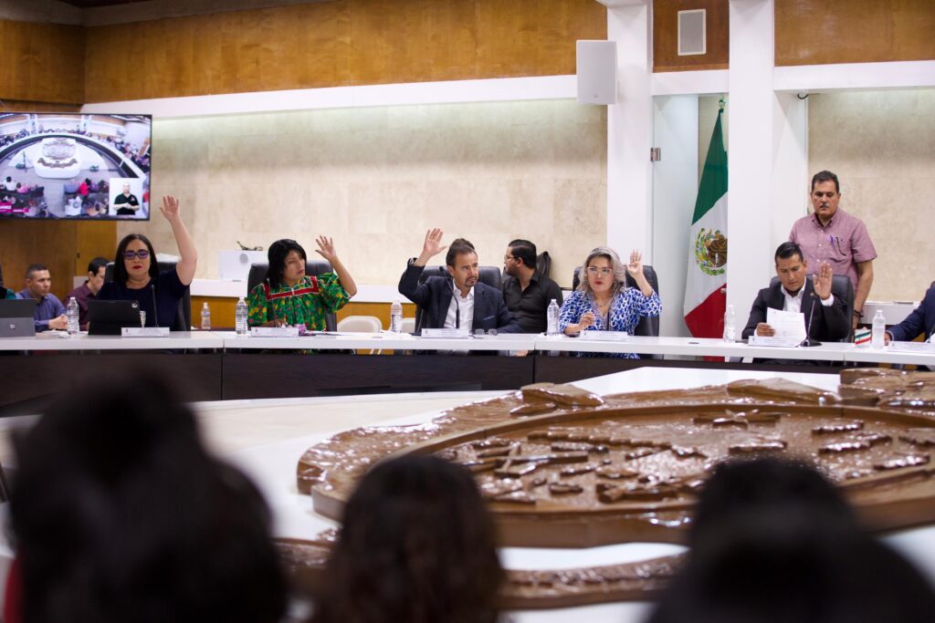 Acuerda cabildo beneficio para 51 familias juarenses con regularización de lotes
