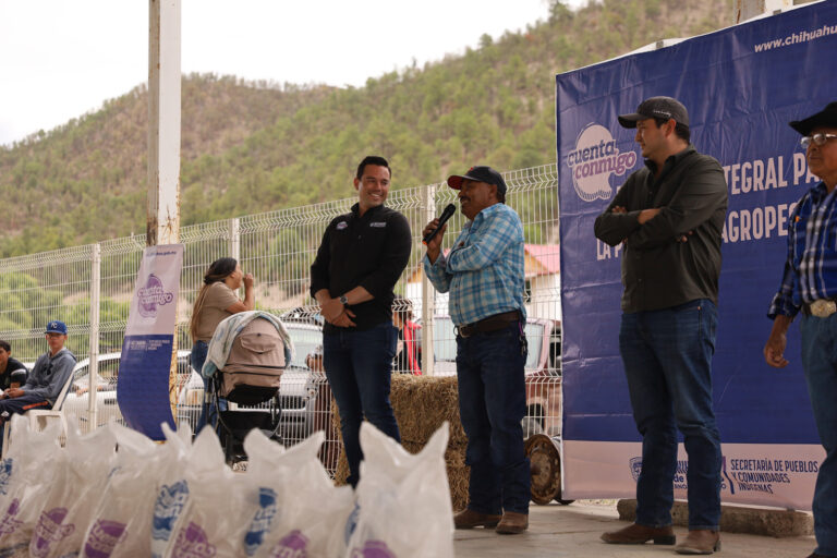 Distribuye gobierno estatal 4.8 toneladas de maíz y frijol en las comunidades de ocampo