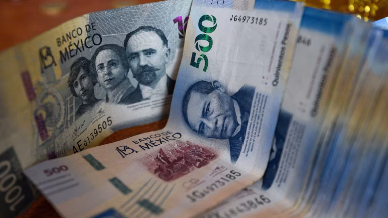 Gobierno frena gasto; ejerce 351 mil mdp menos de lo programado de enero a abril