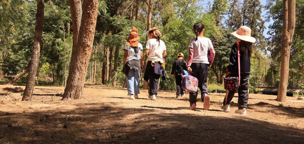Reciben estudiantes visita educativa y ambiental en el vivero de el chamizal