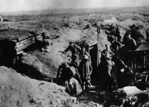 1916, comienza la batalla del Somme en Francia. Duró hasta noviembre y fue la más mortífera de la I Guerra Mundial con 1.2 millones de muertos