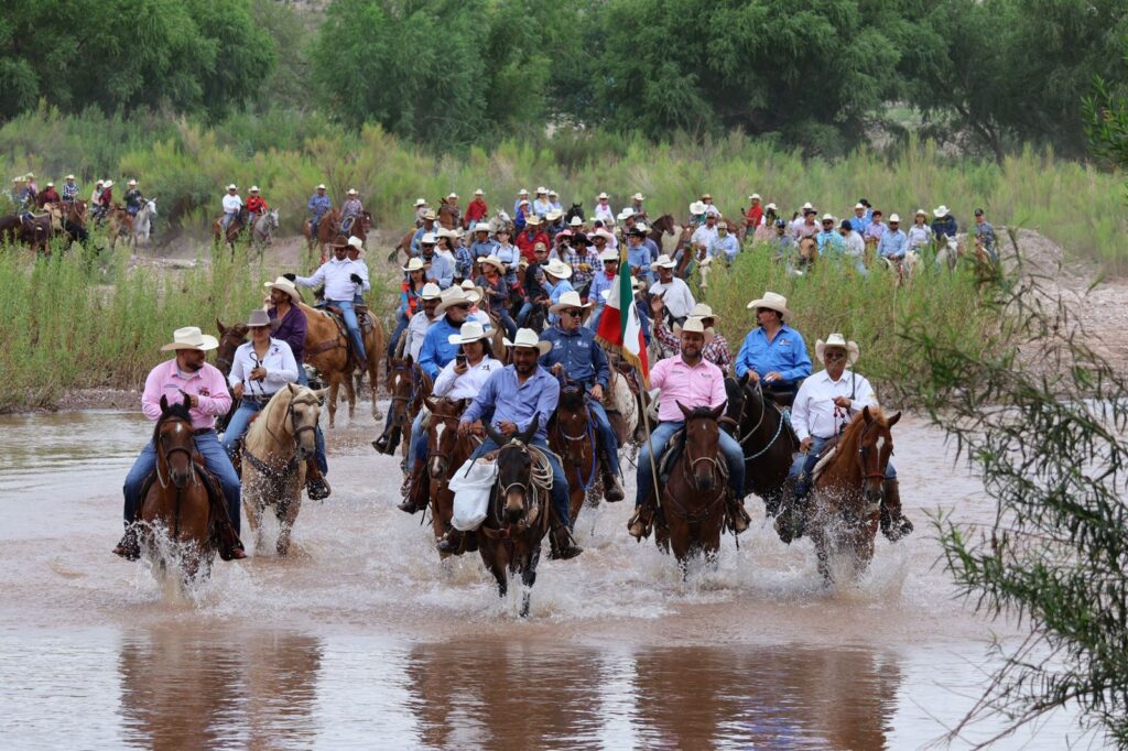Invita la Secretaría de Turismo a participar en la XXXI Cabalgata Villista