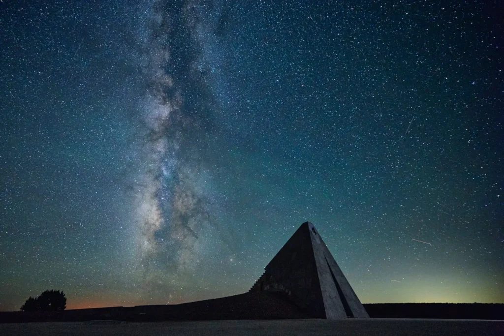 He’s the last great land artist you’ve never heard of ok