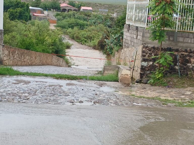 Pide Protección Civil tomar precauciones en caminos afectados por las lluvias