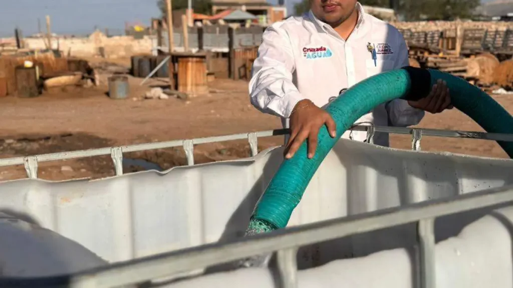 Reparte Gobierno Municipal 7 millones de litros de agua en las colonias más precarias