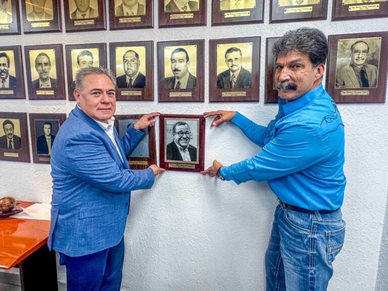 Rinden homenaje póstumo a Marco Licón en sesión de consejo de la JMAS Juárez