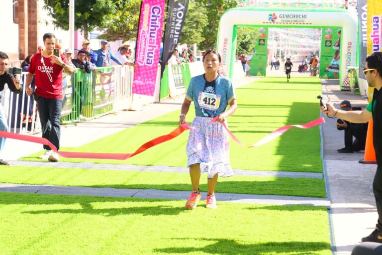 Termina el Ultra Maratón de los Cañones con triunfos de los corredores rarámuri