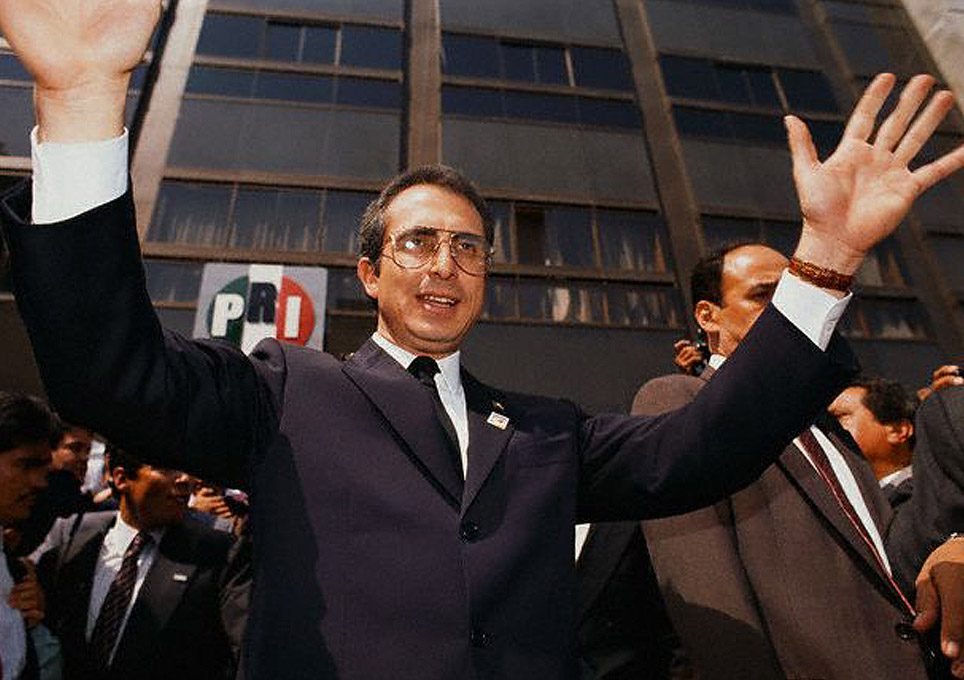 1994, Ernesto Zedillo gana las elecciones legislativas y presidenciales en México y será el último presidente del PRI en más de 70 años consecutivos