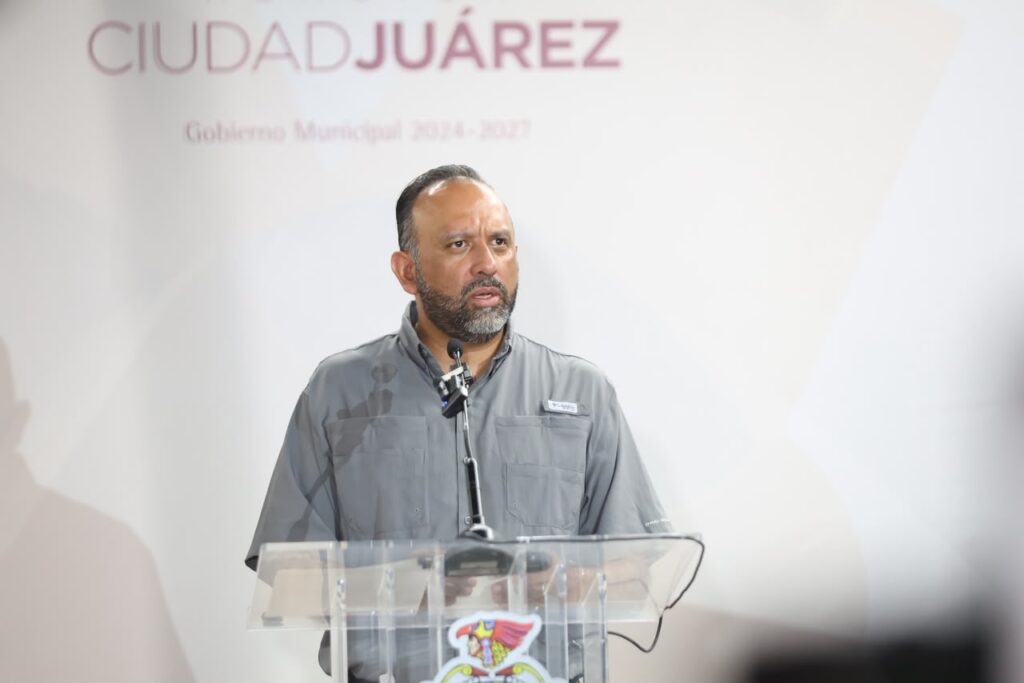 Continuan los trabajos de modernización del sistema de semáforos en Juárez alcalde