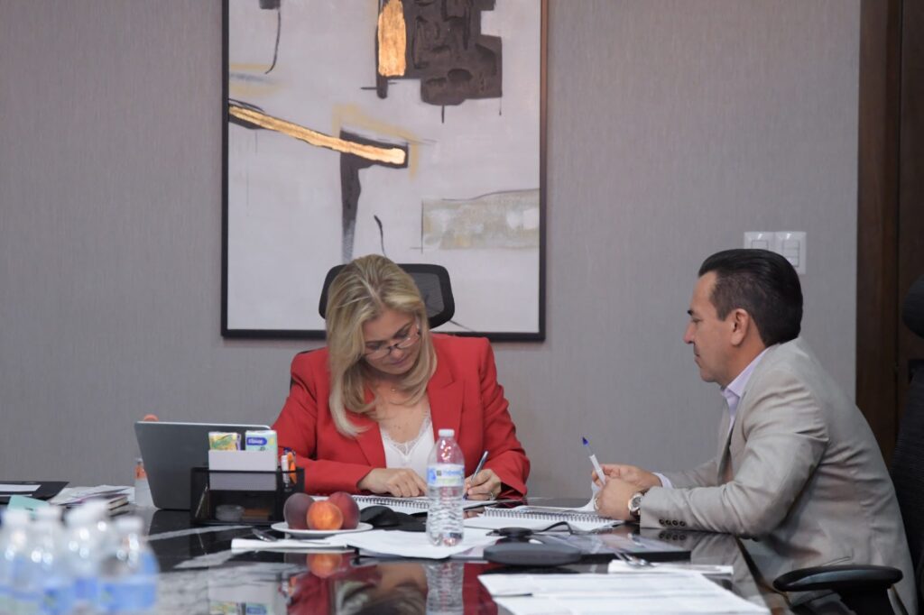 Gobernadora Maru Campos da seguimiento a plan integral de obra pública en la entidad