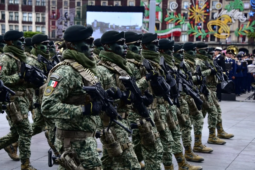 Los 'Murciélagos' del Ejército cumplen 40 años; sólo tres de cada diez pasan pruebas
