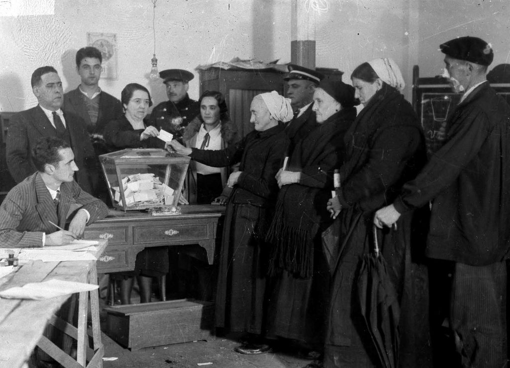 1931, se logra el reconocimiento del voto femenino en España