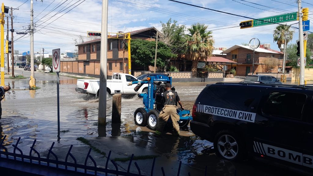 Protección Civil realiza trabajos de desazolve en zonas afectadas por lluvias