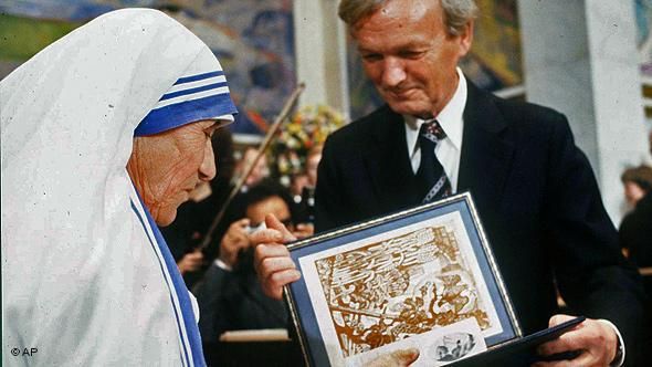 1979, la Madre Teresa de Calcuta, Premio Nobel de la Paz