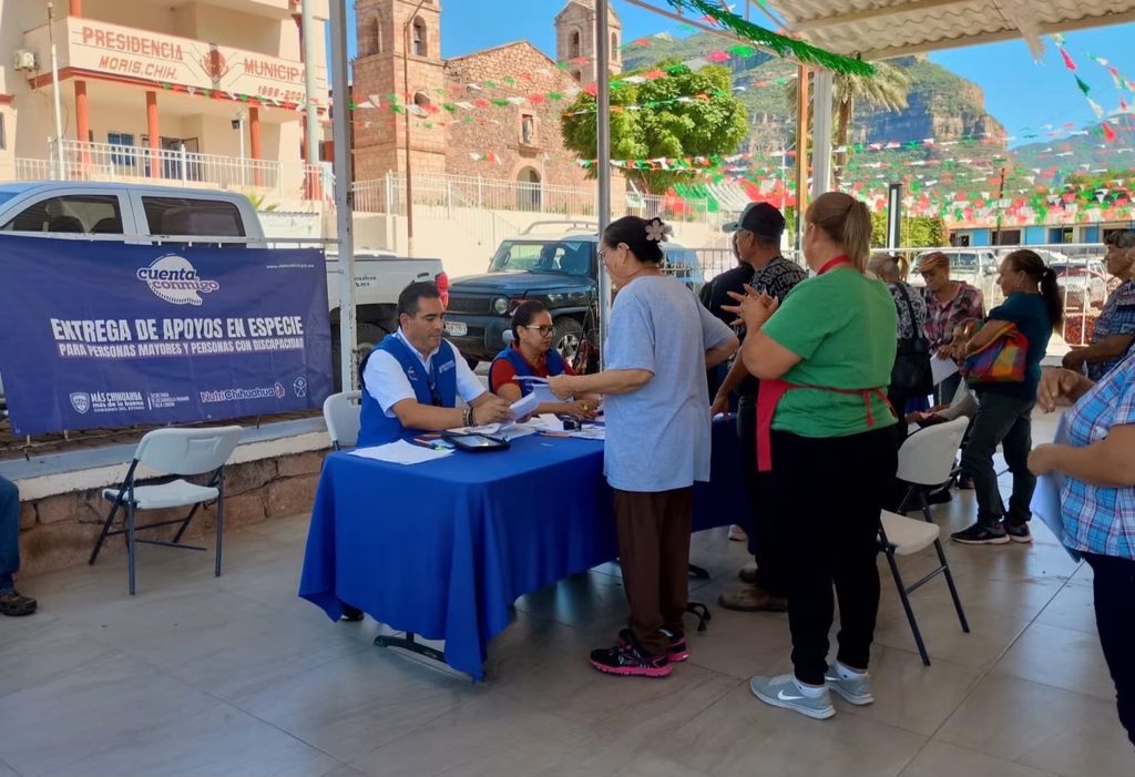 Avanza entrega de apoyos alimentarios para personas mayores o con discapacidad