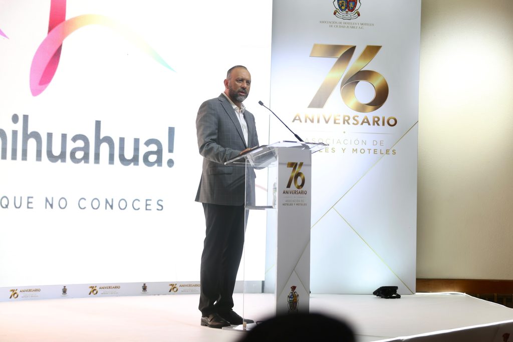 Destaca alcalde aportación del sector hotelero en el 76 aniversario de su asociación