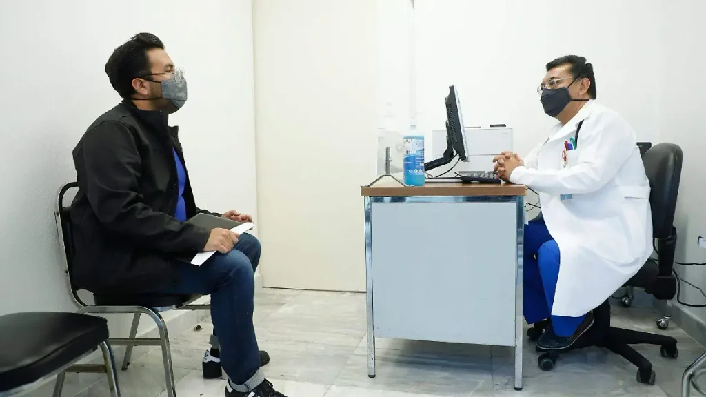 En cinco años y medio han renunciado más de 10 mil especialistas del IMSS
