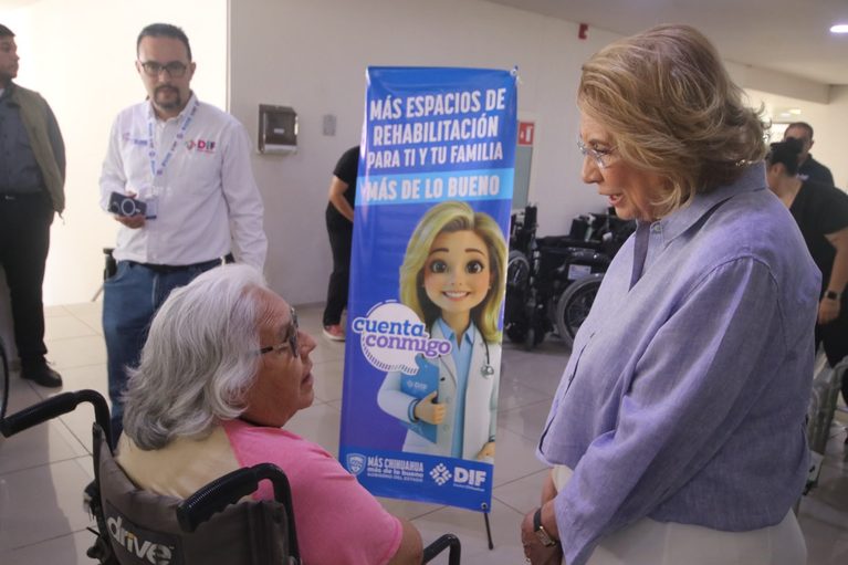 Gestionan DIF Estatal y Secretaría de Salud 50 cirugías de prótesis de rodilla