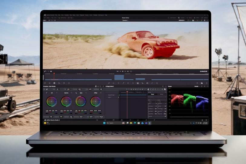Microsoft presenta Surface Laptop Ultra; la competencia a la MacBook Pro de Apple