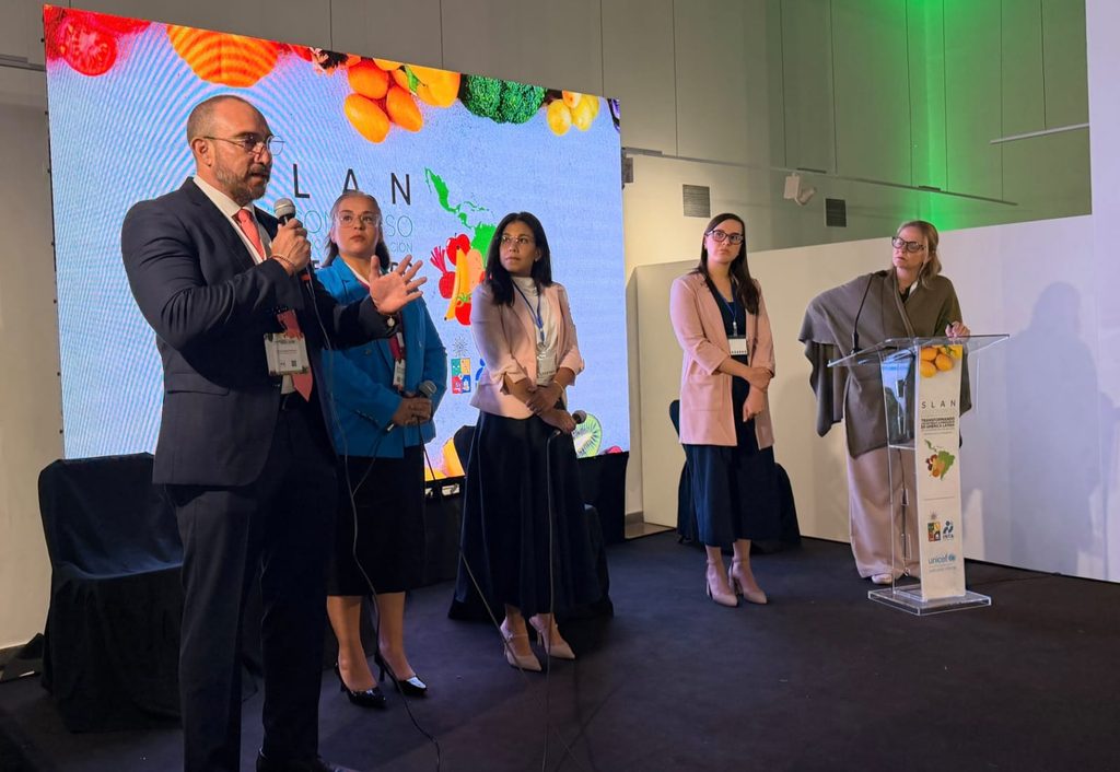 Muestra Chihuahua estrategia contra desnutrición infantil ante especialistas de AL